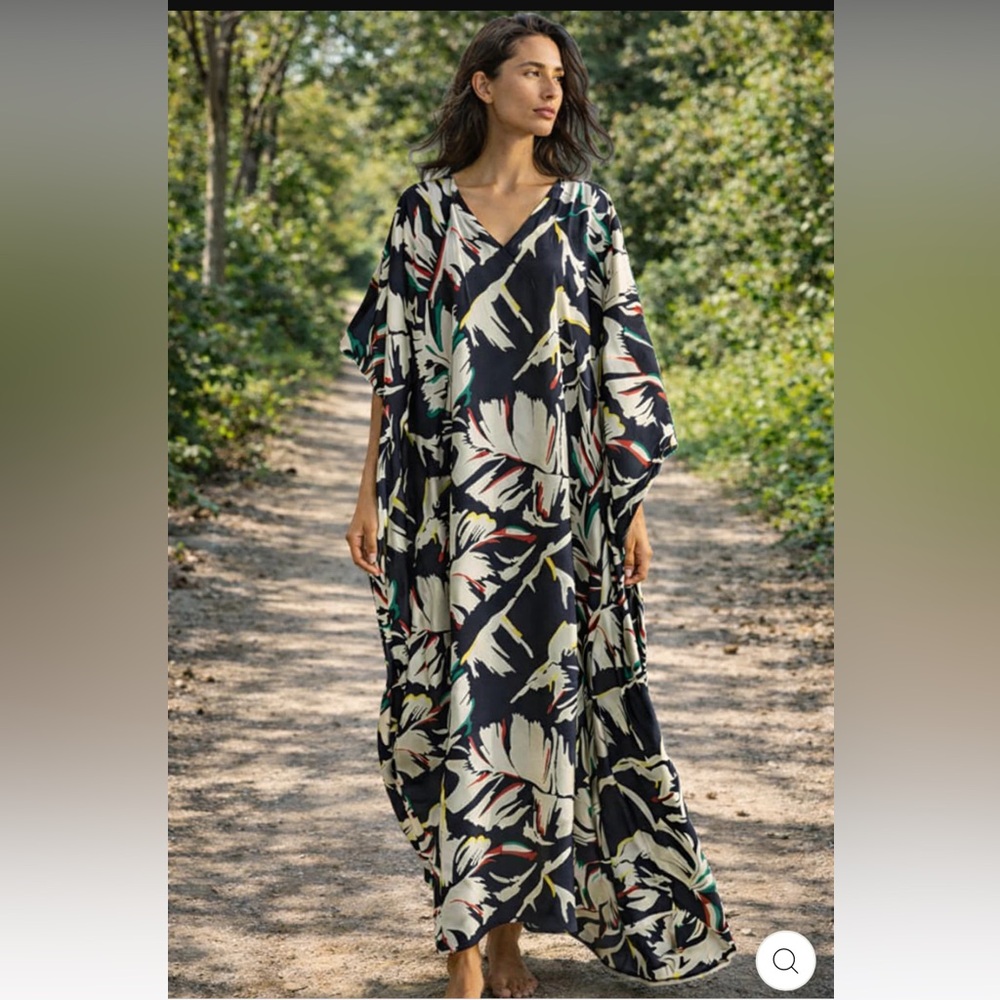 Goddess Olivia kaftan NWT